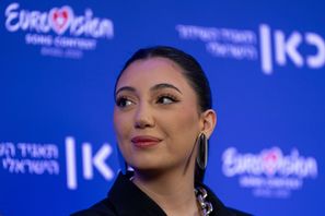 Yuval Raphael tävlar för Israel i Eurovision med ”A new day will rise”. Foto: Ohad Zwigenberg/AP/TT