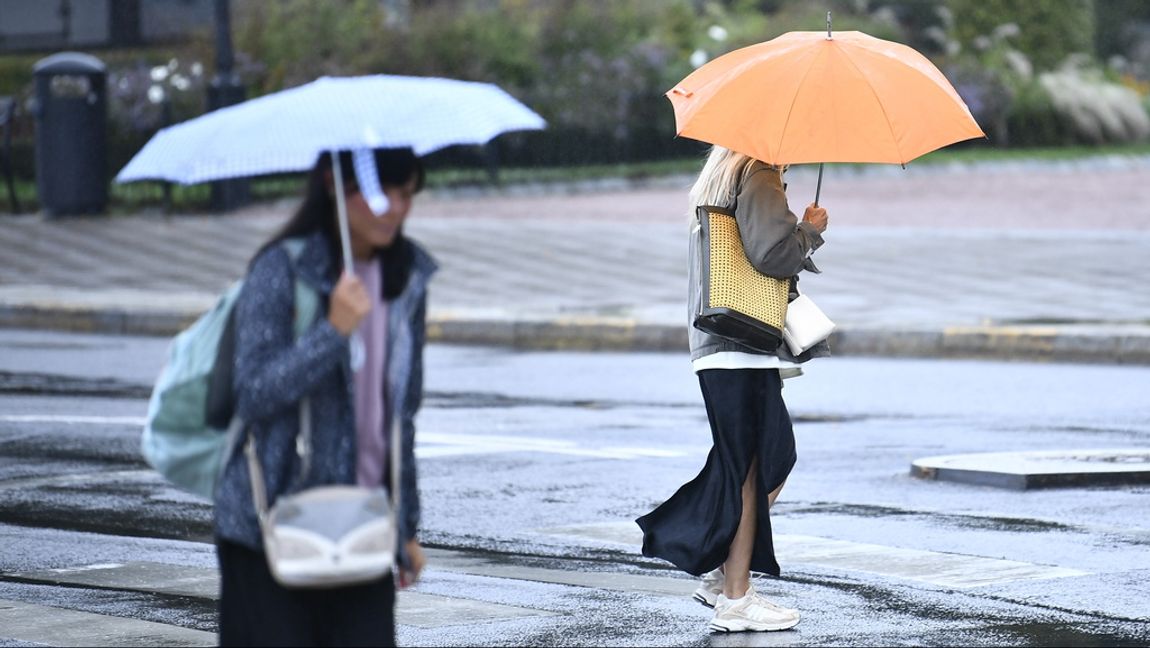Kraftiga regnskurar väntas, enligt SMHI. Arkivbild. Jakob Åkersten Brodén/TT