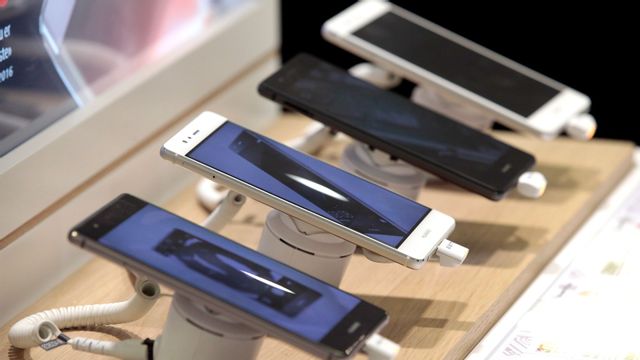 Nedläggningen kommer påverka vissa äldre telefonmodeller. Foto: Lise Åserud/NTB/TT