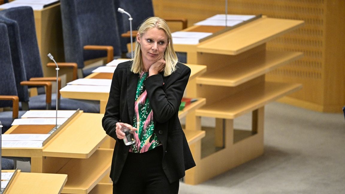 Turerna i härvan är snåriga. Ordförande för partidistriktet är gift med Anders Lindberg på Aftonbladet. Foto: Claudio Bresciani/TT 