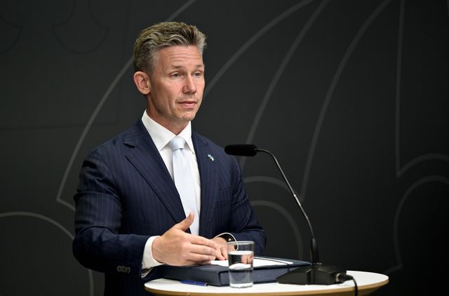 Försvarsminister Pål Jonson (M). Arkivbild. Magnus Lejhall/TT