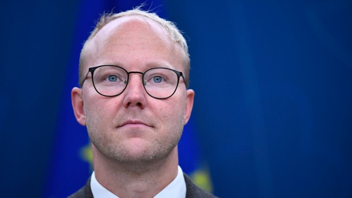 Ludvig Aspling sågar utredaren. Foto: Jakob Åkersten Brodén/TT