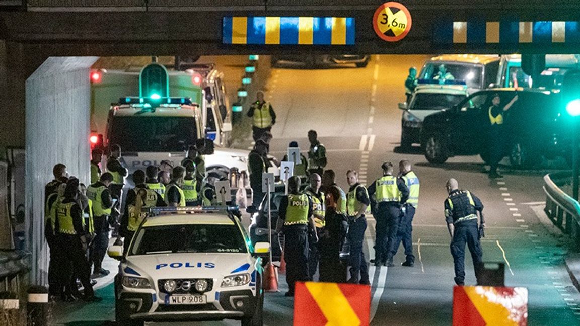 En polis blev påkörd i samband med en trafikkontroll (arkivbild). Foto: Johan Nilsson/TT