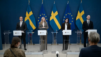 Från vänster: Tobias Andersson (SD), Ebba Busch (KD), Romina Pourmokhtari (L) och Niklas Wykman (M). Foto: Magnus Lejhall/TT