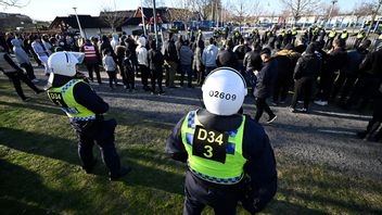 Vattenkanonen skulle inte användas för att skingra folkmassor. Foto: Johan Nilsson/TT