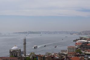 Adidas får böta i Turkiet, här Bosporen och Istanbul. Arkivbild. Foto: Henrik Montgomery/TT