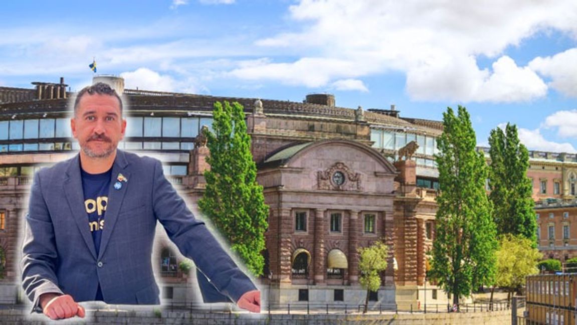 ”Vi måste agera nu – innan friheten är förlorad för alltid”, skriver Mohammadreza Pakmehr. Foto: Magnus Lejhall/TT.