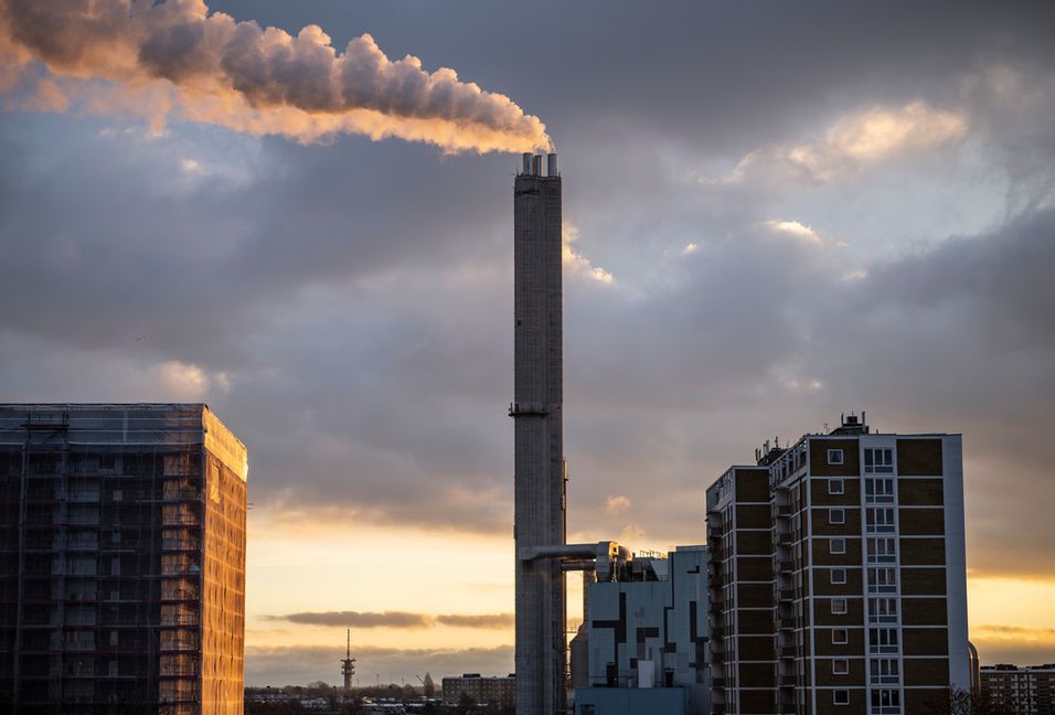 Rök från skorstenen på Heleneholmsverket i Malmö. Arkivbild. Foto: Johan Nilsson/TT