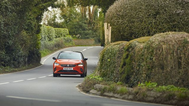 Elbilen Corsa-e tillverkas av Opel, som också ägs av Stellantis. Foto: Pressbild.