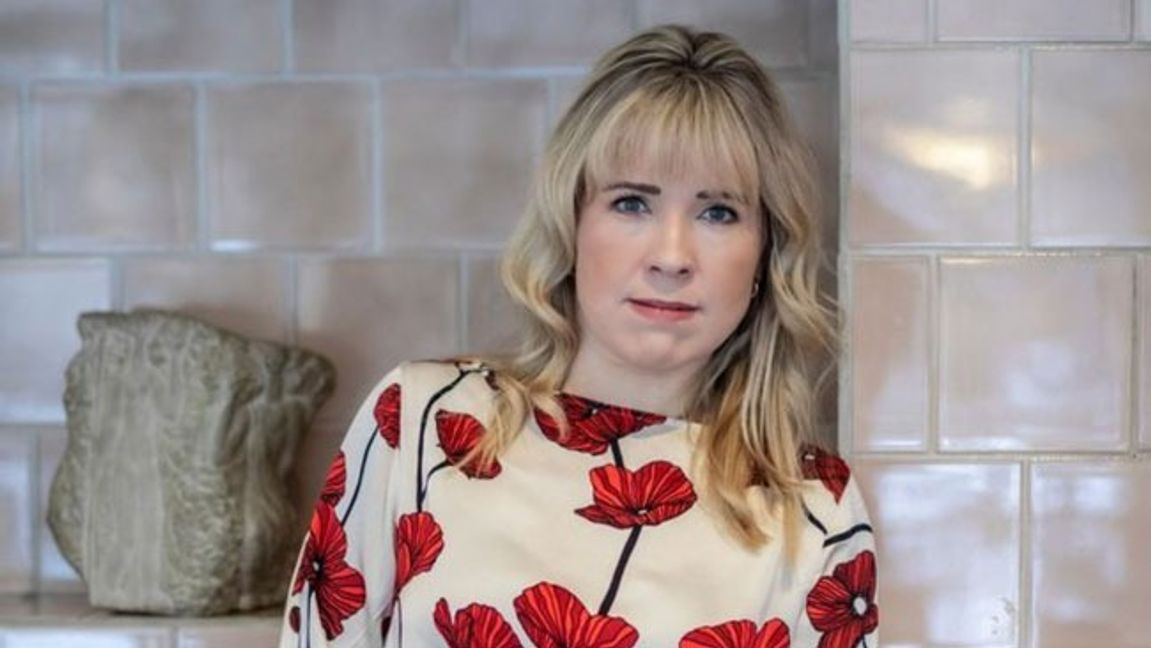 Andréa Hedin (M), oppositionsborgarråd i Stockholms stad, riktar skarp kritik mot S-styrets nya matprogram. Foto: Emilia Öje Bergqvist.