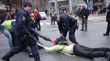Den 27 april blockerade Extinction Rebellion vägkorsningen vid Stureplan. Foto: Pressbild Extinction Rebellion