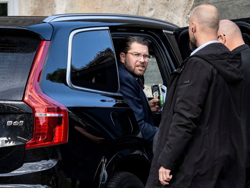 Jimmie Åkesson på bröllopet som blev startskottet för kritiken om mc-kopplingar inom SD. Johan Nilsson/TT