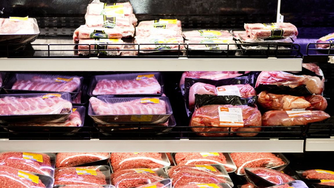 En man i misstänks för misshandel efter att ha slagit en kvinna med en bit kött. Arkivbild. Foto: Thomas Winje Øijord/NTB/TT