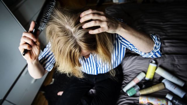 Försöket att berusa sig med torrschampo ledde till vård och att polisen upptäckte att de hade tagit narkotika. Foto: Aftonbladet/TT 