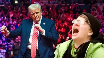 Donald Trump dansar tillsammans med Village People. Kvinnan till höger grät när Trump vann valet 2016. Bilden är ett montage. Foto: X/Evan Vucci/TT