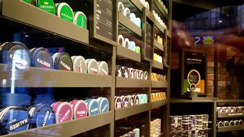 Så länge politikerna inte ställer till det är det svenska snuset säkert. Men risken är att okunskap, inkompetens eller en vilja att vara duktig skapar hot. Foto: Anna Ringström/TT