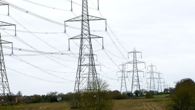 Elnät, genrebild. Foto: National Grid Power Lines by P Gaskell/CC BY-SA 2.0