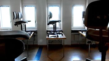 Genrebild. Flera av barnen i den romska familjen har aldrig gått i skolan. Enligt mamman kan hon själv varken läsa eller skriva. Foto: Ingvar Karmhed/SvD/TT